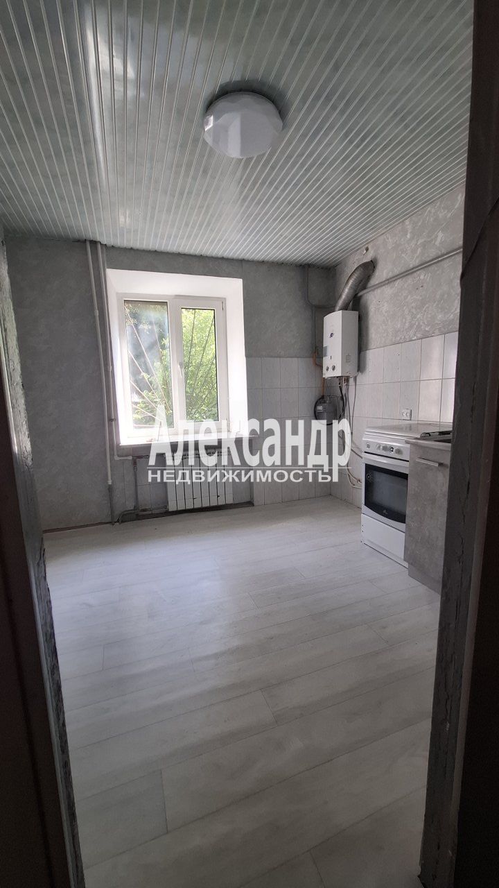 2-комнатная квартира (50м2) на продажу по адресу Ленинградская область, Кировский район, городской посёлок Павлово, Советская улица, 3— фото 14 из 15