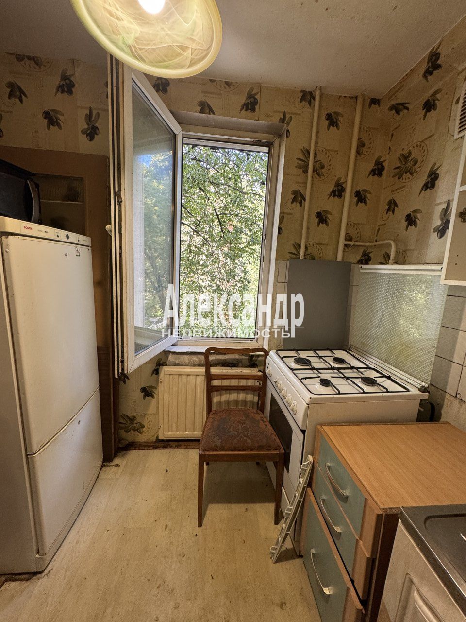 3-комнатная квартира (42м2) на продажу по адресу Санкт-Петербург, улица Червонного Казачества, 32— фото 10 из 19