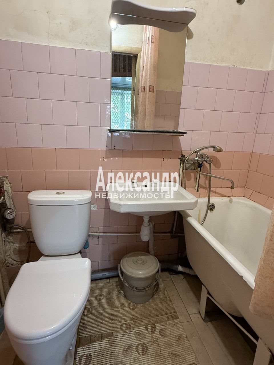 1-комнатная квартира (32м2) на продажу по адресу Санкт-Петербург, Петергоф, Разводная улица, 25, подъезд 1— фото 6 из 16
