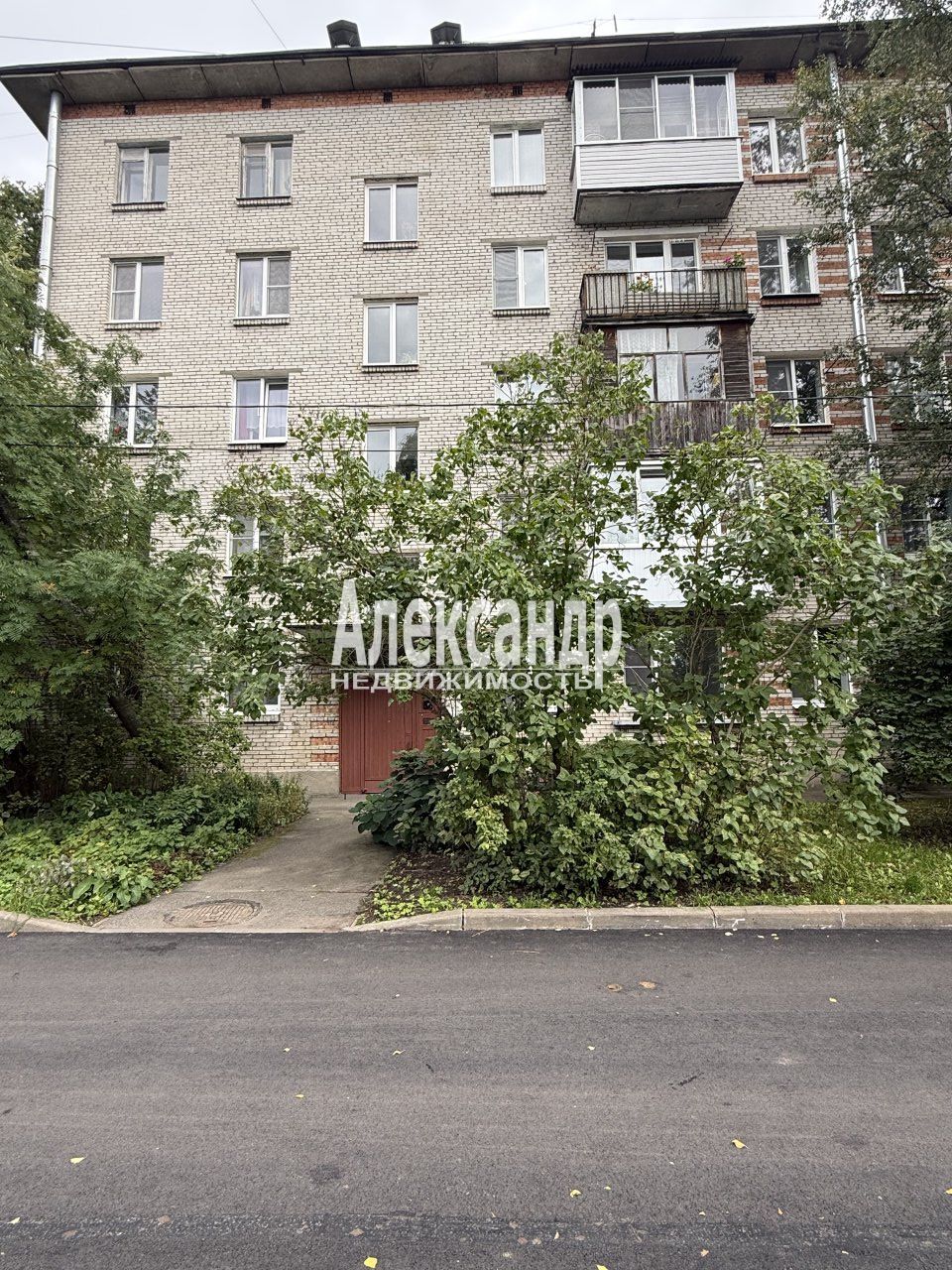 1-комнатная квартира (32м2) на продажу по адресу Санкт-Петербург, Петергоф, Разводная улица, 25, подъезд 1— фото 15 из 16