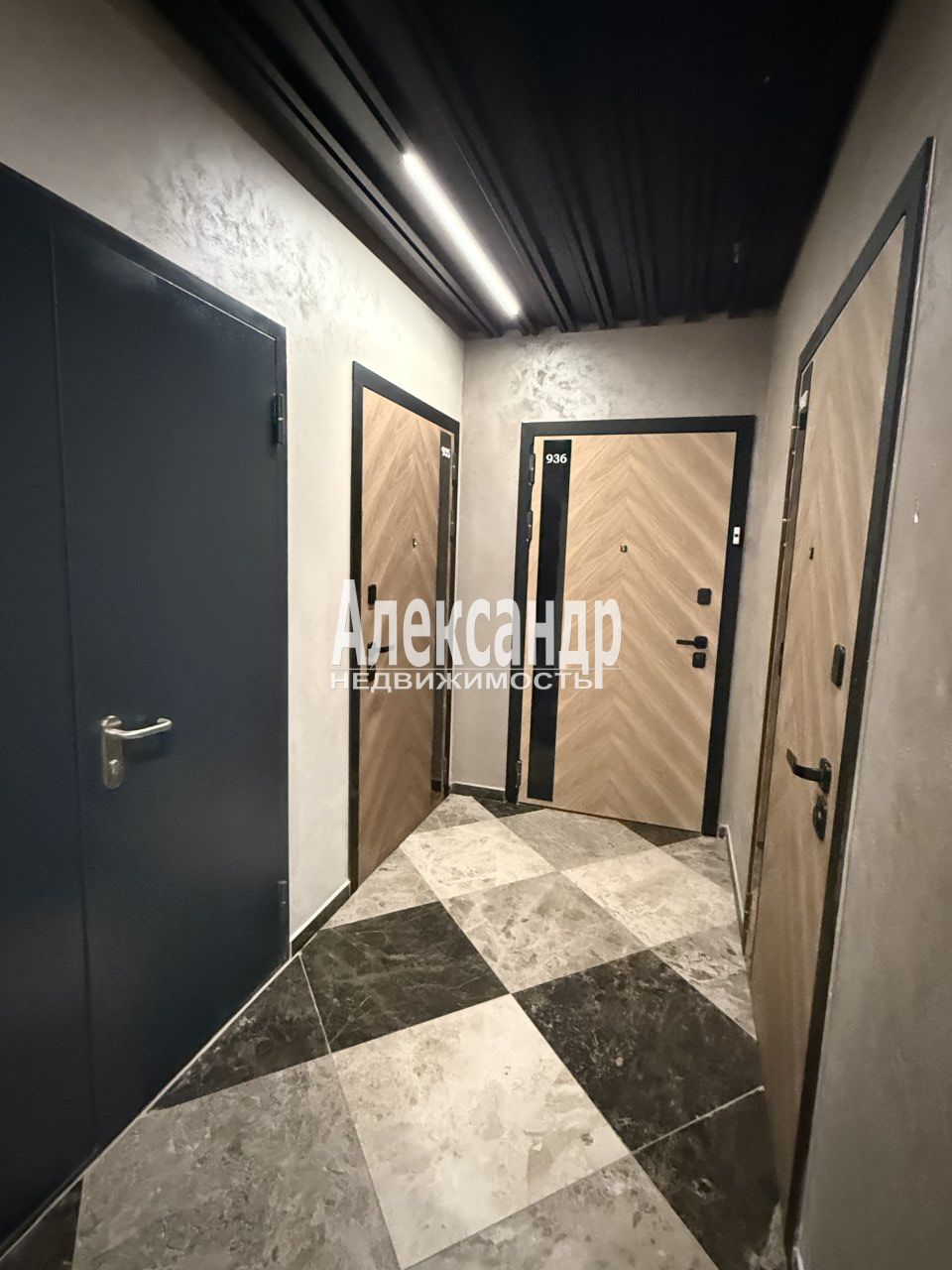 1-комнатная квартира (40м2) на продажу по адресу Санкт-Петербург, улица Типанова, 22, подъезд 6— фото 3 из 20