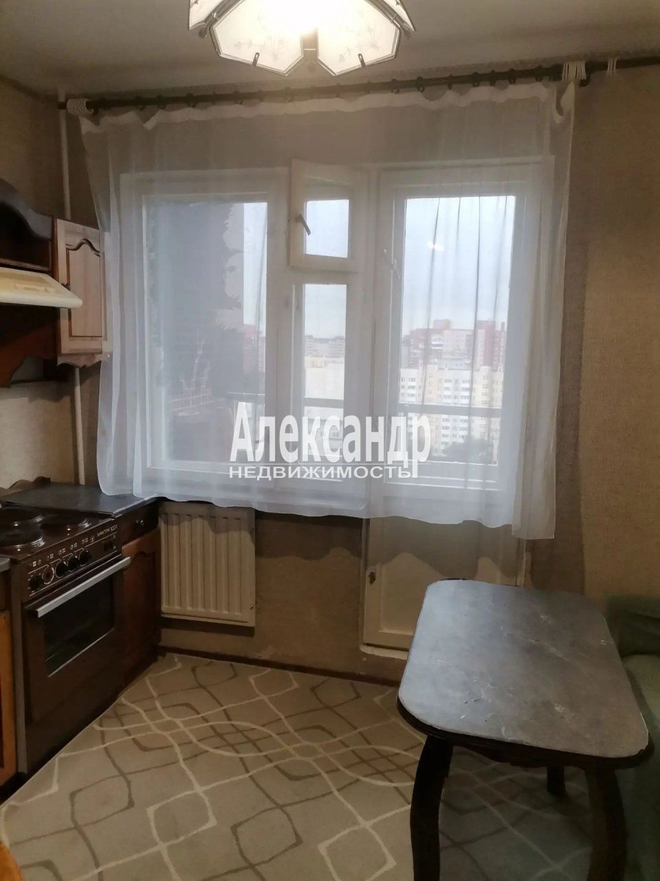 1-комнатная квартира (37м2) в аренду по адресу Санкт-Петербург, улица Чудновского, 13— фото 4 из 9