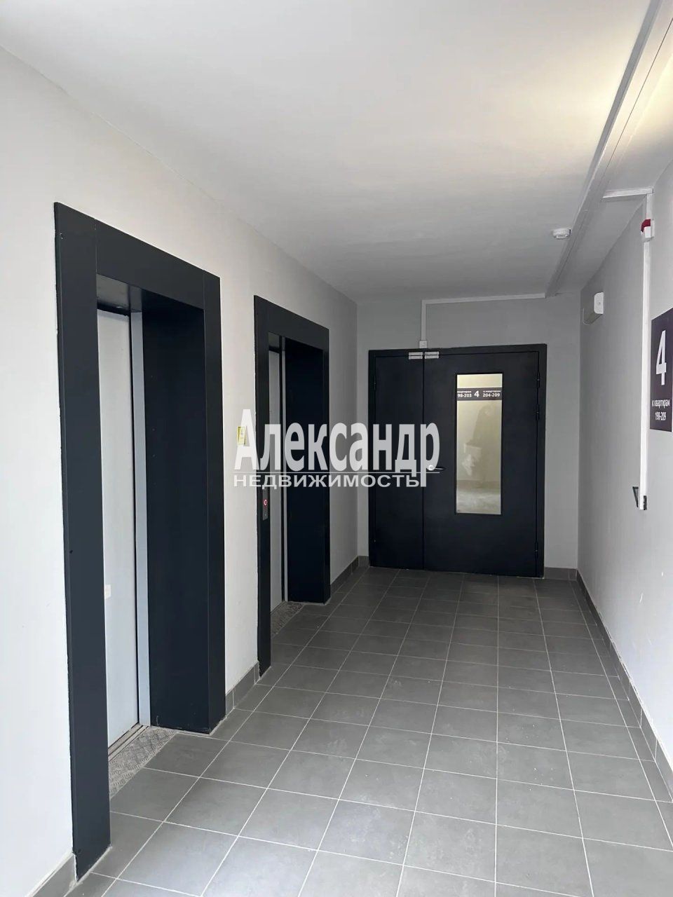 1-комнатная квартира (35м2) на продажу по адресу Ленинградская область, Всеволожский район, Бугры, Гаражный проезд, 23к2— фото 11 из 12