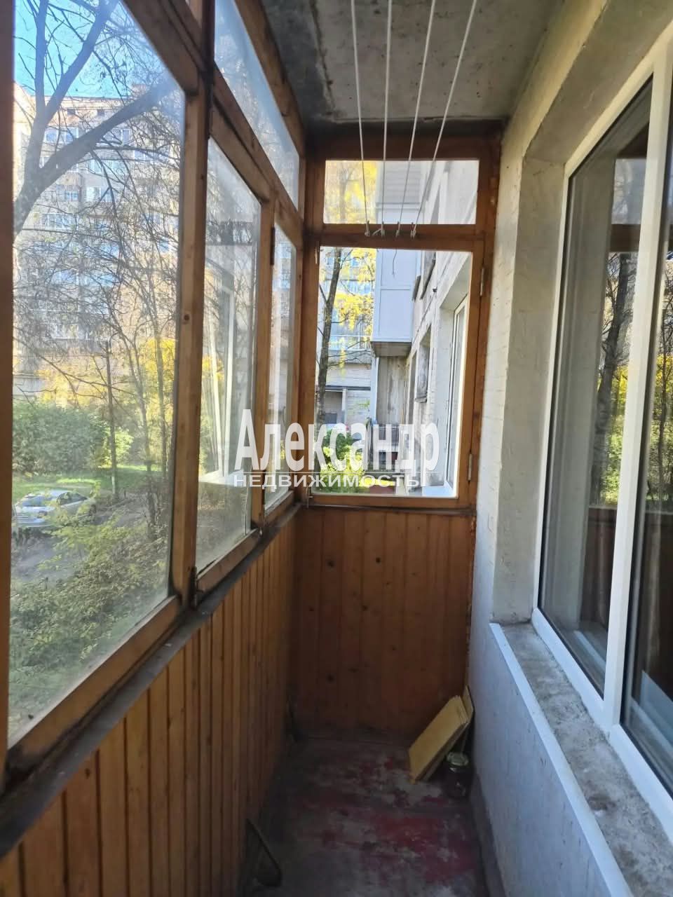 2-комнатная квартира (47м2) в аренду по адресу Санкт-Петербург, проспект Большевиков, 33к3— фото 9 из 15