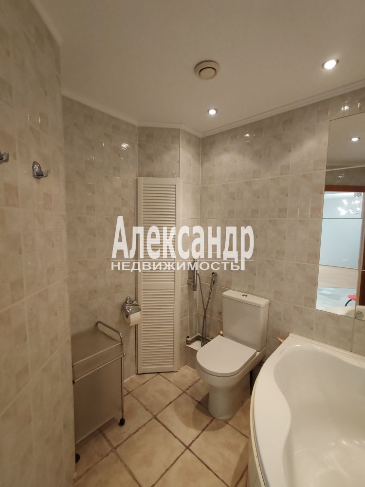 2-комнатная квартира (85м2) в аренду по адресу Санкт-Петербург, Тихорецкий проспект, 26— фото 25 из 33