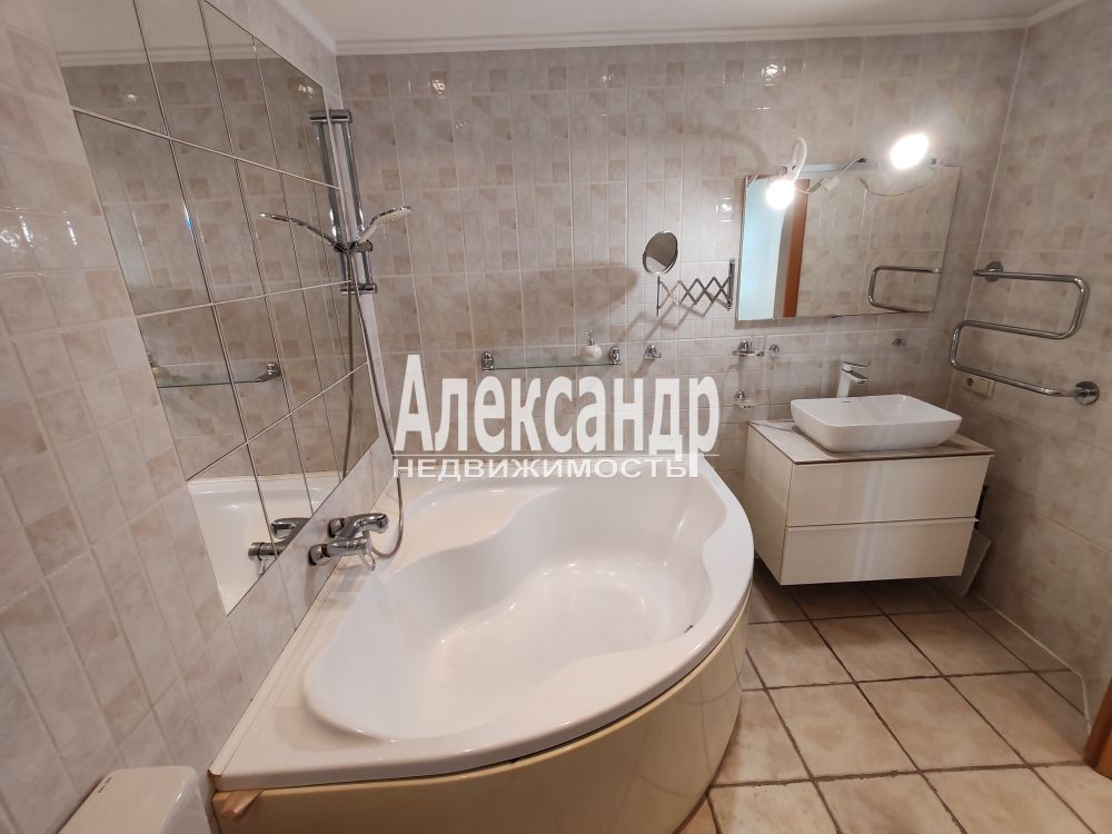 2-комнатная квартира (85м2) в аренду по адресу Санкт-Петербург, Тихорецкий проспект, 26— фото 26 из 33