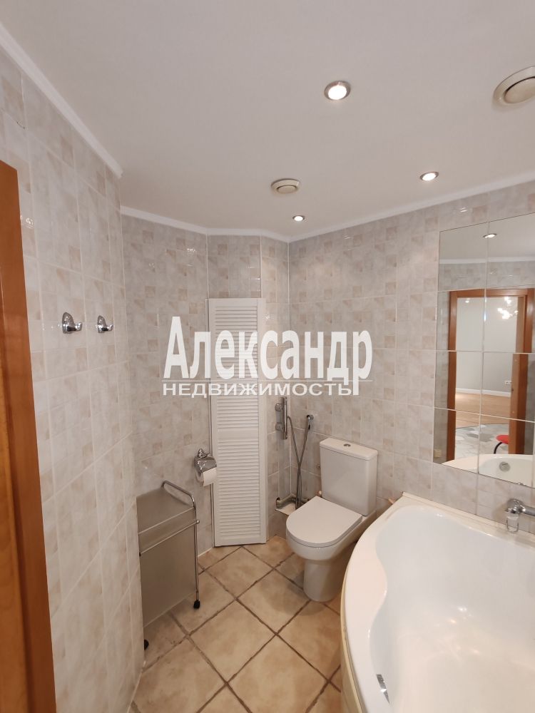 2-комнатная квартира (85м2) в аренду по адресу Санкт-Петербург, Тихорецкий проспект, 26— фото 27 из 33