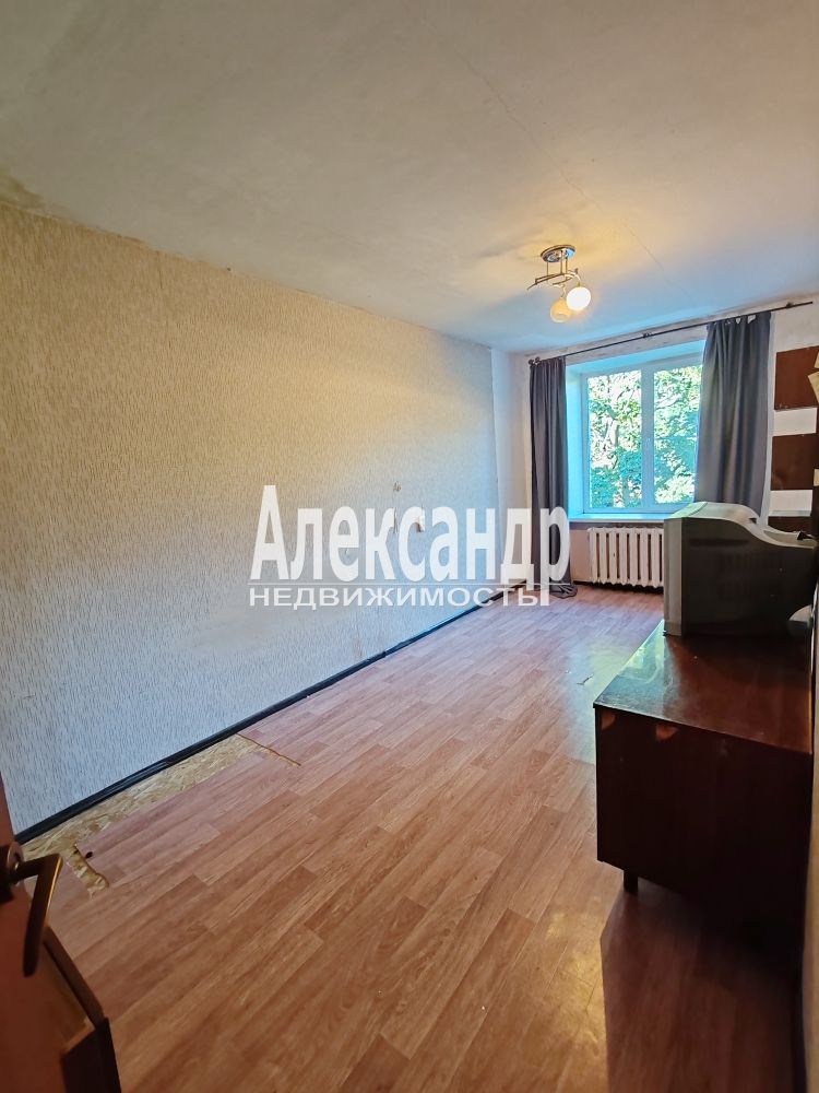 2-комнатная квартира (43м2) в аренду по адресу Санкт-Петербург, улица Беринга, 26к1— фото 2 из 22