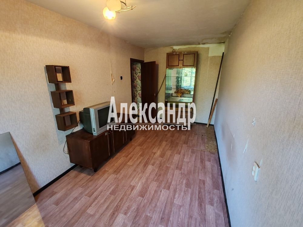 2-комнатная квартира (43м2) в аренду по адресу Санкт-Петербург, улица Беринга, 26к1— фото 5 из 22
