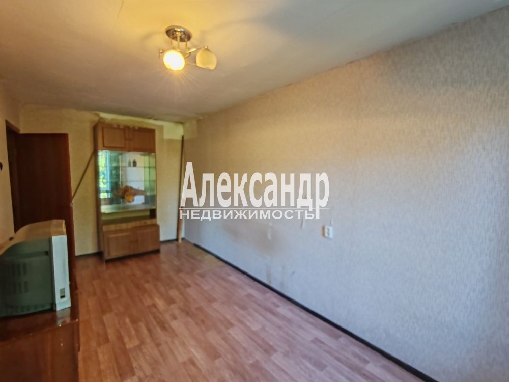 2-комнатная квартира (43м2) в аренду по адресу Санкт-Петербург, улица Беринга, 26к1— фото 6 из 22