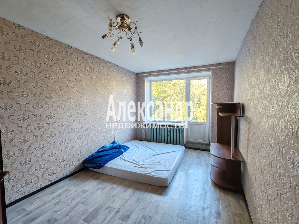 2-комнатная квартира (43м2) в аренду по адресу Санкт-Петербург, улица Беринга, 26к1— фото 9 из 22