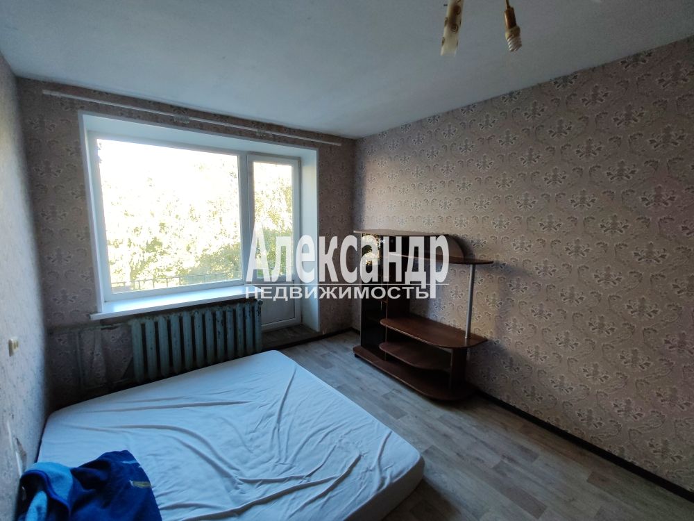 2-комнатная квартира (43м2) в аренду по адресу Санкт-Петербург, улица Беринга, 26к1— фото 11 из 22