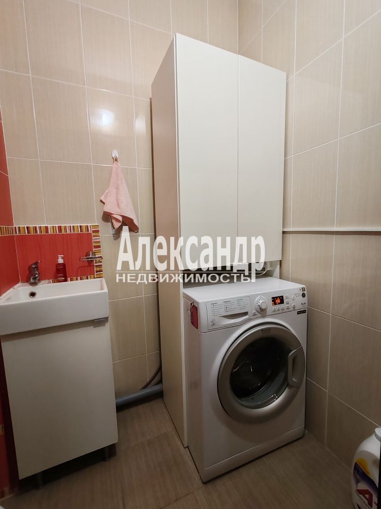 1-комнатная квартира (50м2) в аренду по адресу Санкт-Петербург, улица Адмирала Трибуца, 7— фото 29 из 37