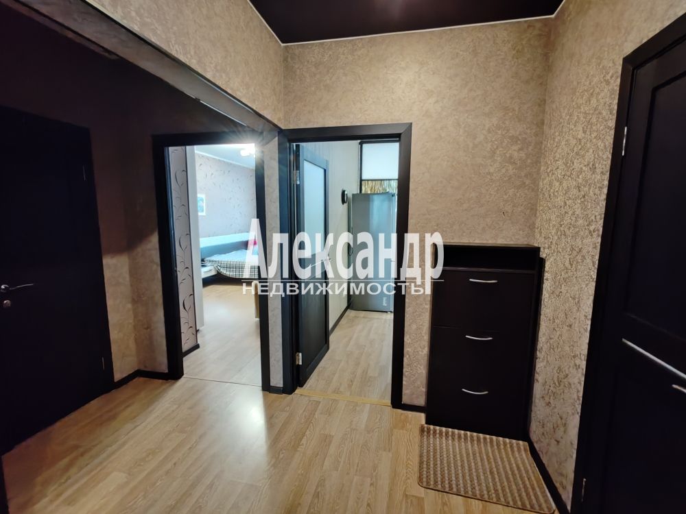 1-комнатная квартира (50м2) в аренду по адресу Санкт-Петербург, улица Адмирала Трибуца, 7— фото 22 из 37