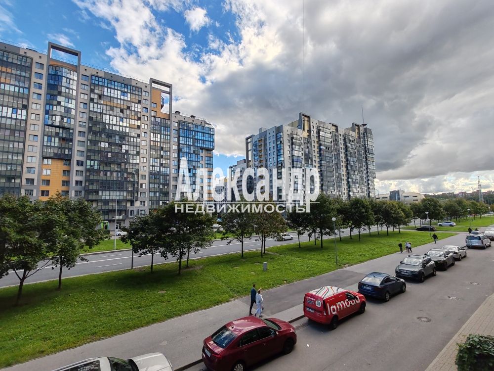 1-комнатная квартира (50м2) в аренду по адресу Санкт-Петербург, улица Адмирала Трибуца, 7— фото 13 из 37