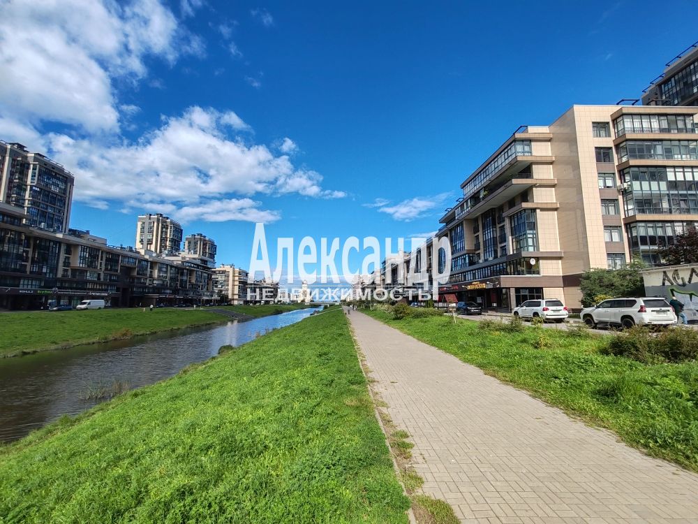 1-комнатная квартира (50м2) в аренду по адресу Санкт-Петербург, улица Адмирала Трибуца, 7— фото 35 из 37