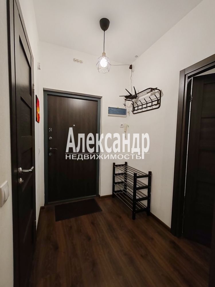 1-комнатная квартира (33м2) в аренду по адресу Санкт-Петербург, Уральская улица, 21— фото 24 из 27