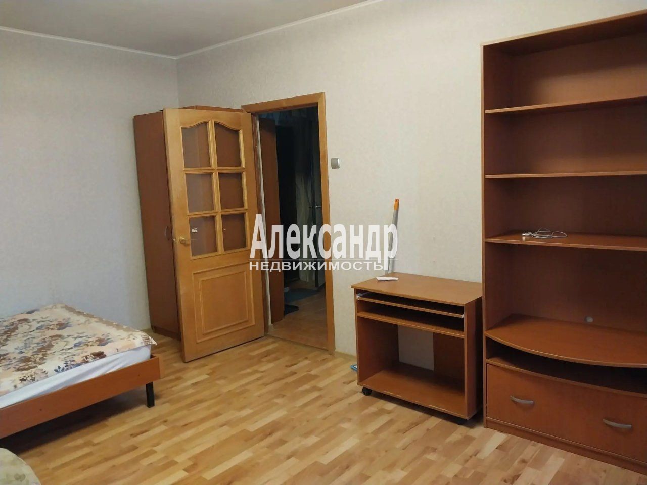 1-комнатная квартира (40м2) в аренду по адресу Санкт-Петербург, Ленинский проспект, 92к3— фото 8 из 14