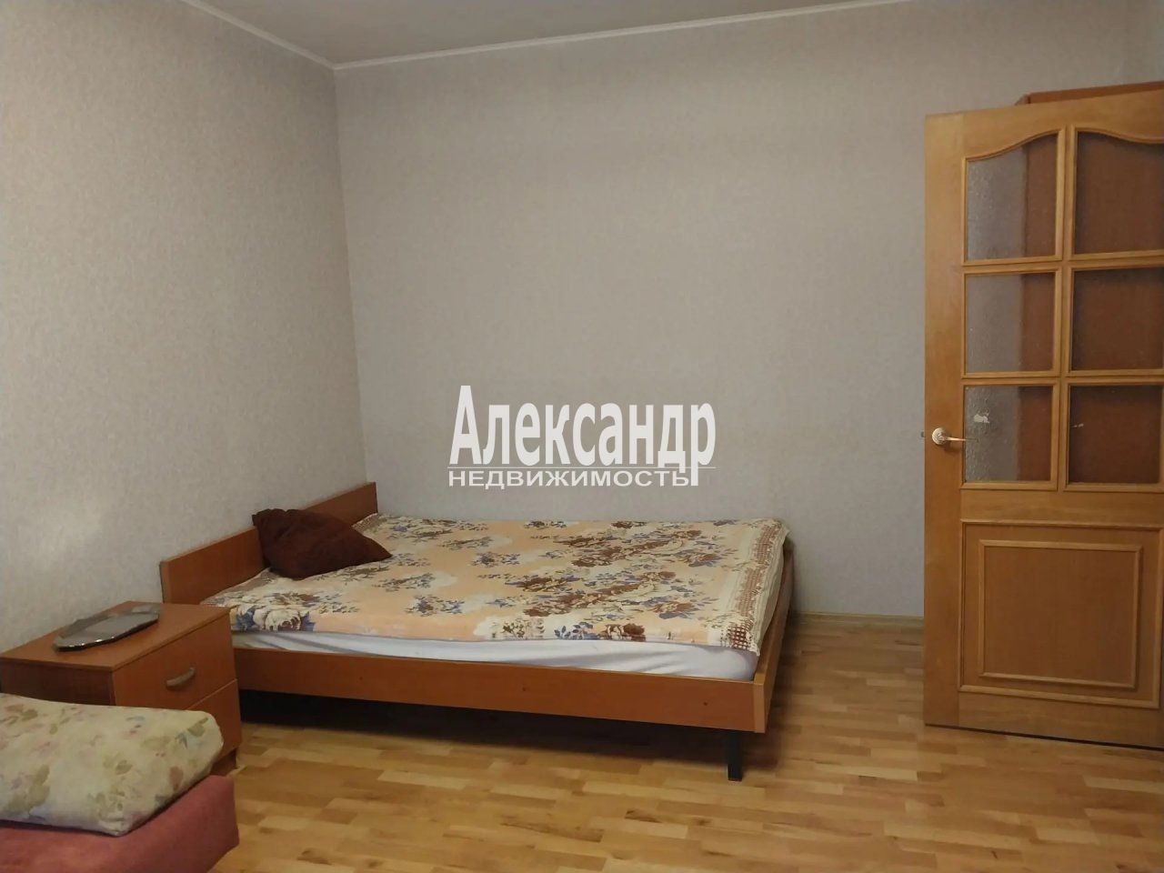 1-комнатная квартира (40м2) в аренду по адресу Санкт-Петербург, Ленинский проспект, 92к3— фото 7 из 14