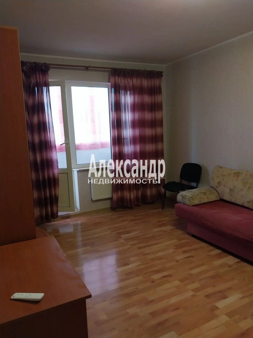 1-комнатная квартира (40м2) в аренду по адресу Санкт-Петербург, Ленинский проспект, 92к3— фото 5 из 14