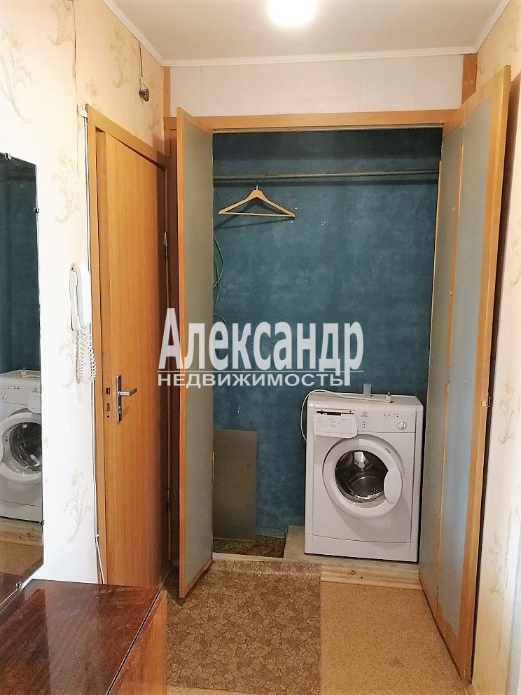 1-комнатная квартира (34м2) в аренду по адресу Санкт-Петербург, Поэтический бульвар, 19к1— фото 9 из 21