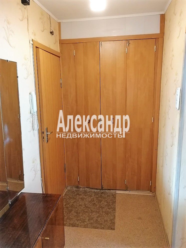 1-комнатная квартира (34м2) в аренду по адресу Санкт-Петербург, Поэтический бульвар, 19к1— фото 10 из 21