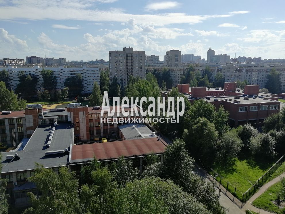 1-комнатная квартира (34м2) в аренду по адресу Санкт-Петербург, Поэтический бульвар, 19к1— фото 13 из 21