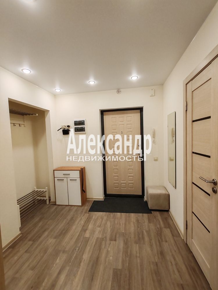 1-комнатная квартира (44м2) в аренду по адресу Санкт-Петербург, Варшавская улица, 6к1— фото 12 из 19
