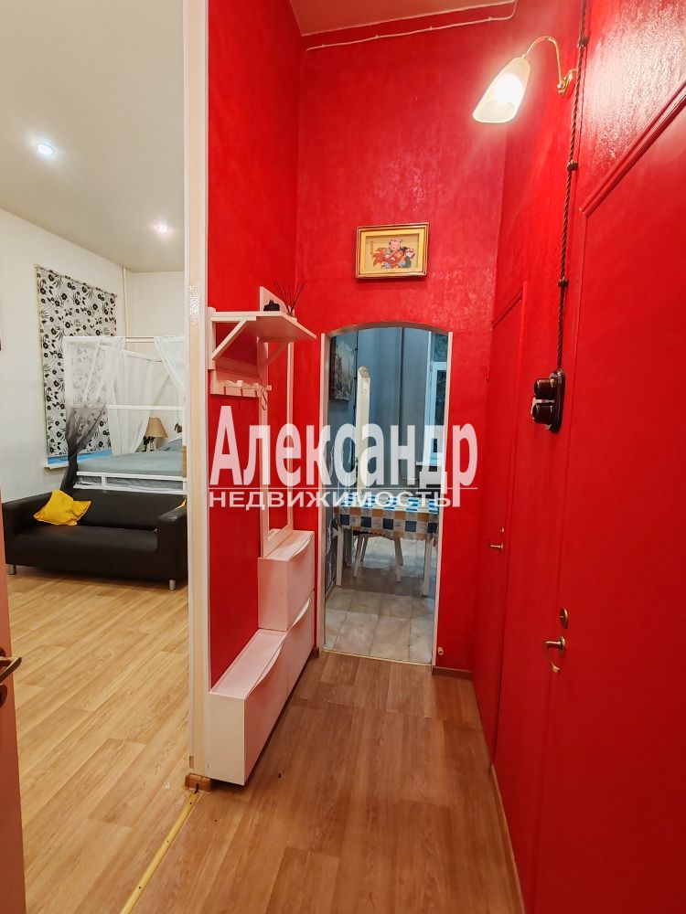 1-комнатная квартира (41м2) в аренду по адресу Санкт-Петербург, Социалистическая улица, 4— фото 10 из 30