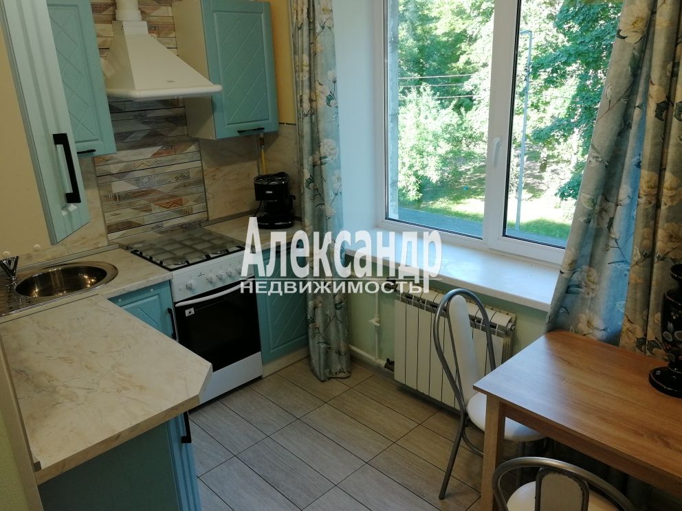 2-комнатная квартира (50м2) в аренду по адресу Санкт-Петербург, Московское шоссе, 2— фото 1 из 21