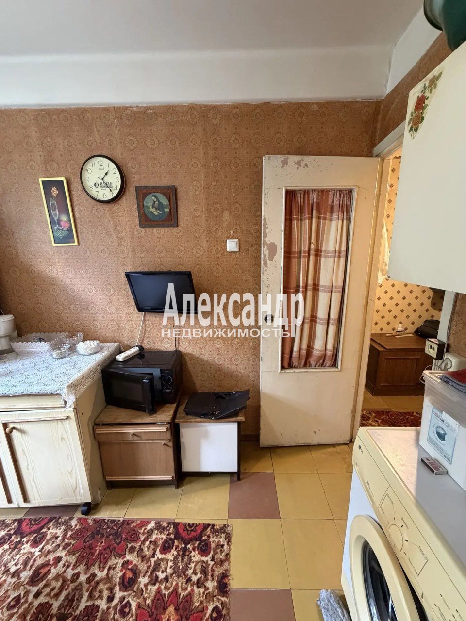 1-комнатная квартира (31м2) на продажу по адресу Санкт-Петербург, улица Брянцева, 2к1— фото 2 из 28