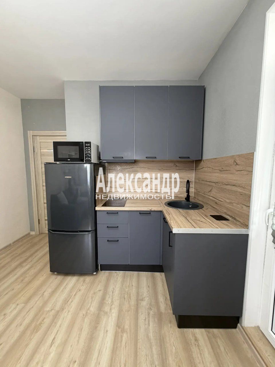 1-комнатная квартира (23м2) на продажу по адресу Санкт-Петербург, Среднерогатская улица, 16к4, подъезд 2— фото 14 из 29