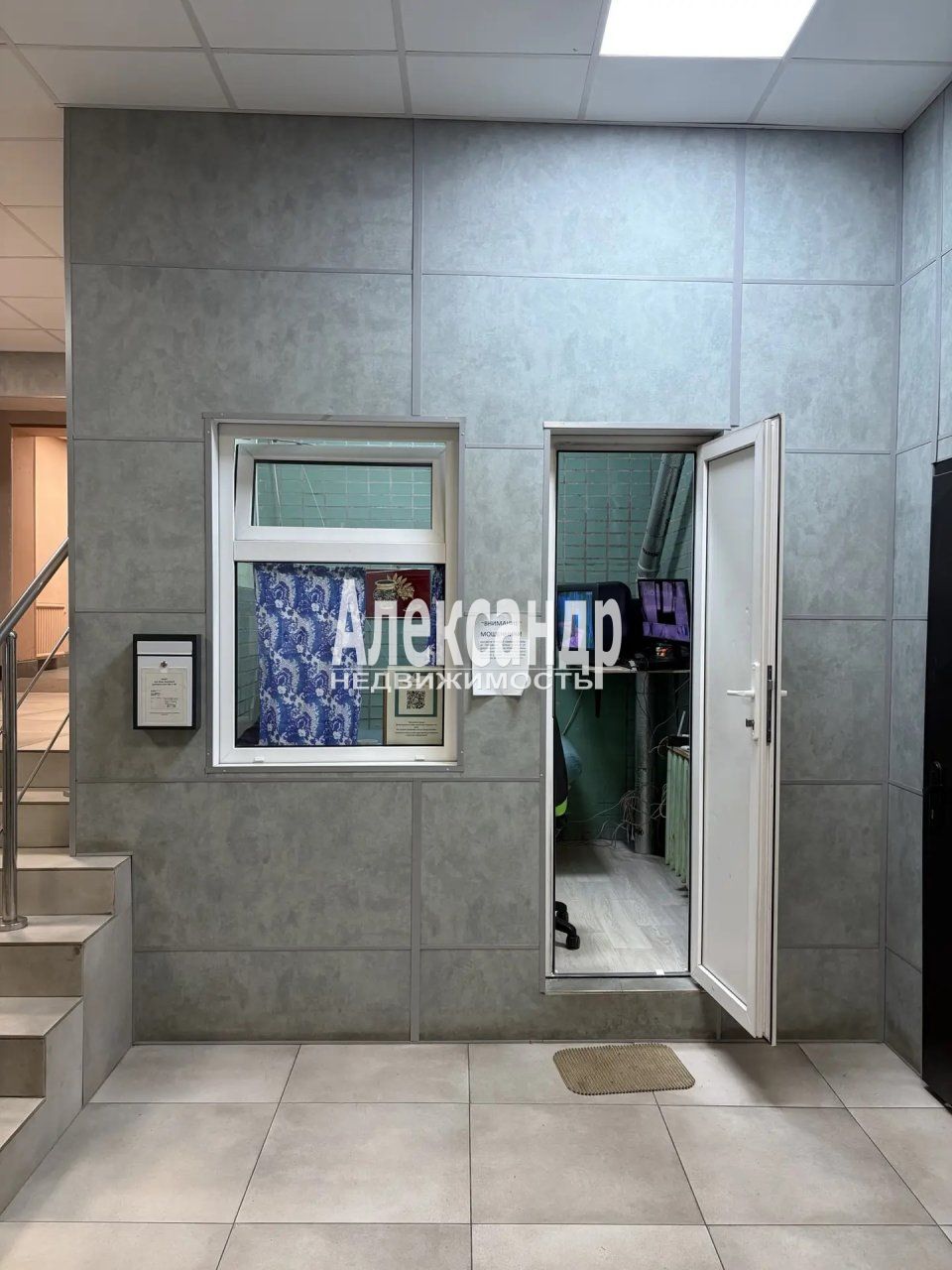 1-комнатная квартира (37м2) на продажу по адресу Санкт-Петербург, Киришская улица, 11/16— фото 7 из 40