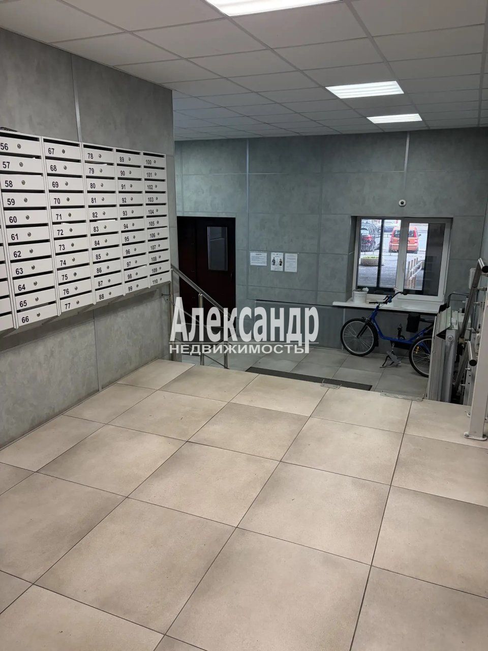 1-комнатная квартира (37м2) на продажу по адресу Санкт-Петербург, Киришская улица, 11/16— фото 9 из 40