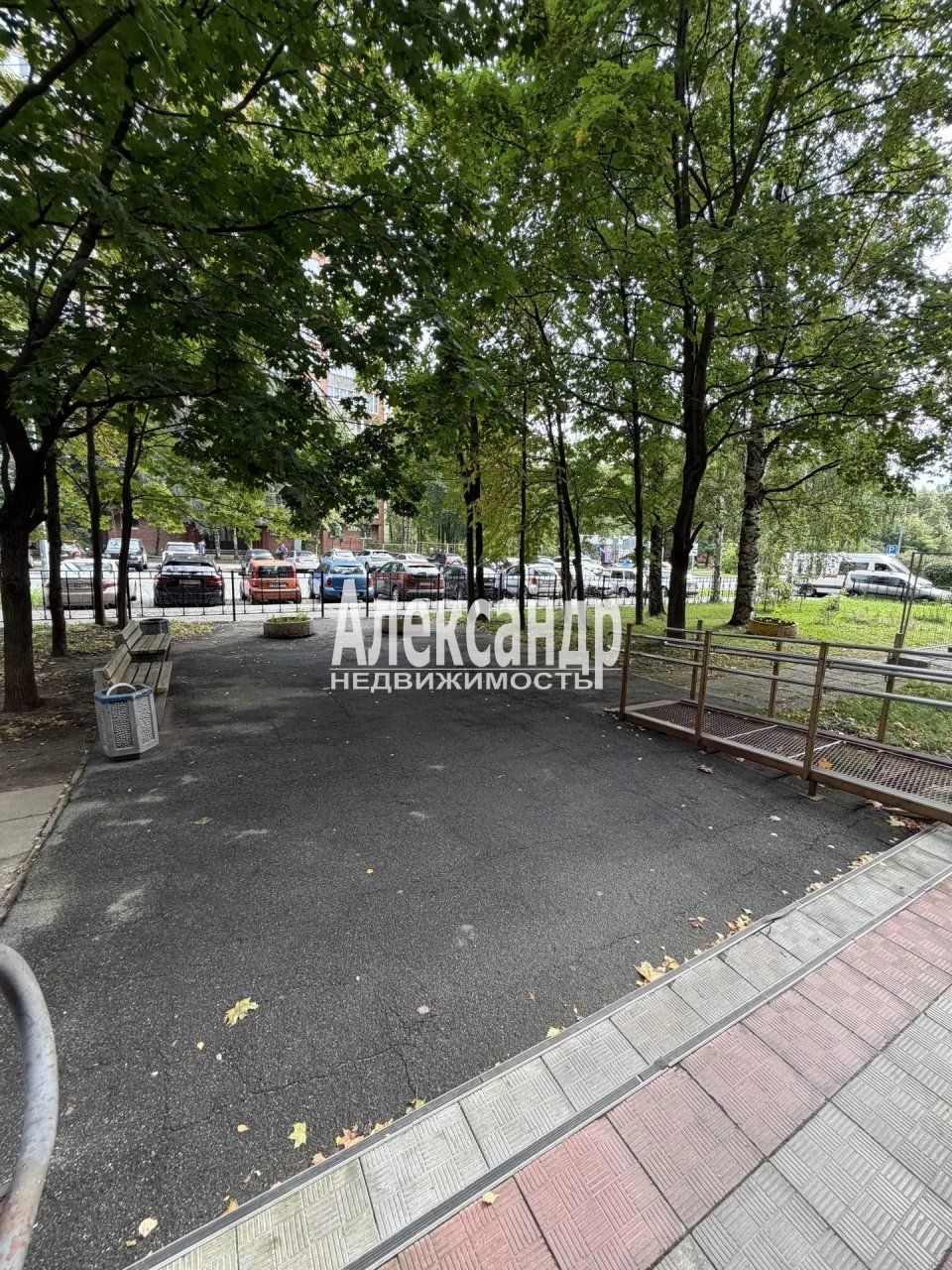 1-комнатная квартира (37м2) на продажу по адресу Санкт-Петербург, Киришская улица, 11/16— фото 5 из 40