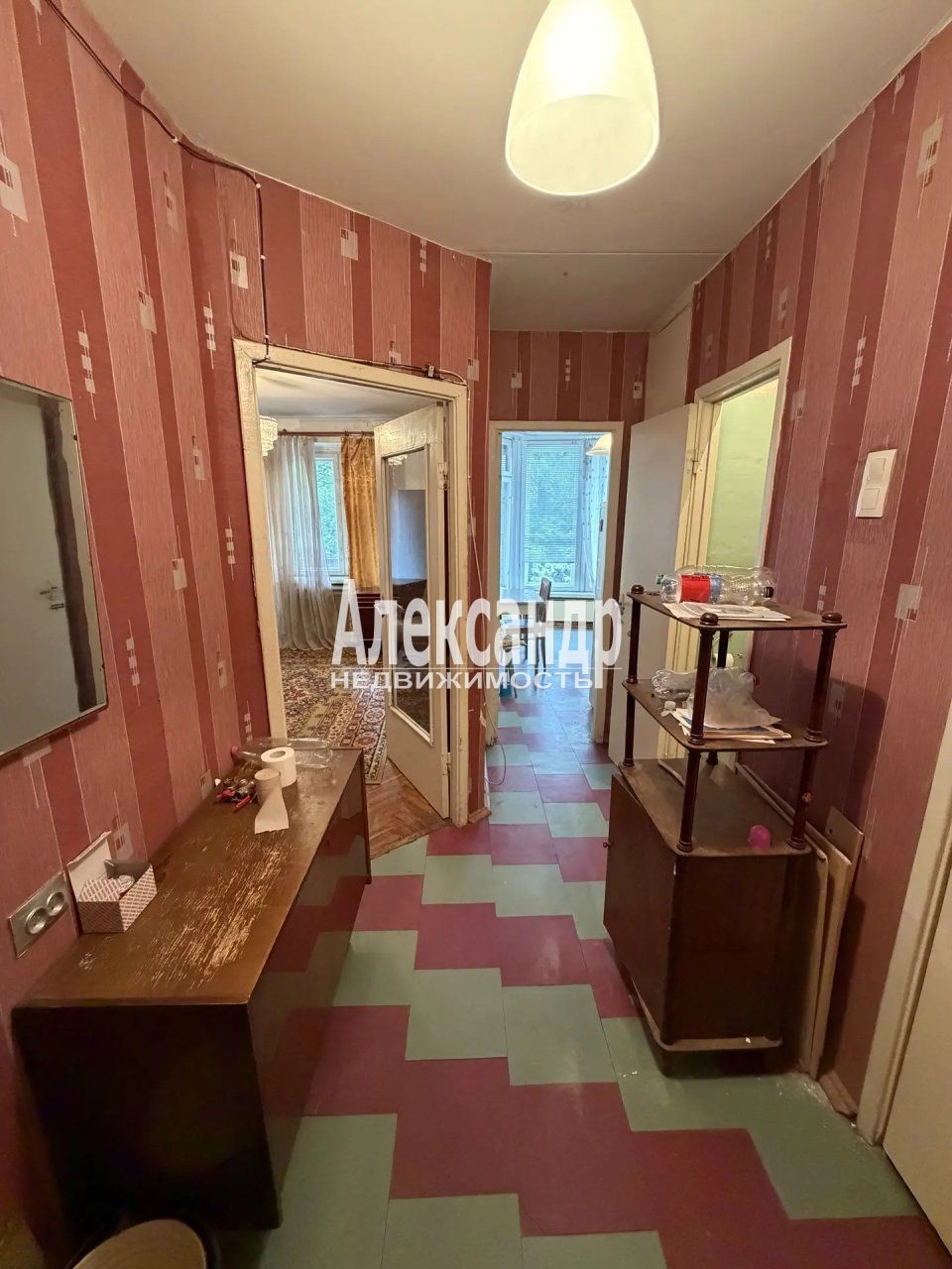 1-комнатная квартира (37м2) на продажу по адресу Санкт-Петербург, Киришская улица, 11/16— фото 12 из 40