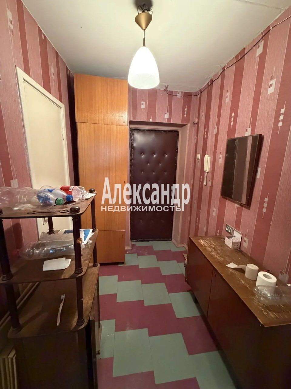 1-комнатная квартира (37м2) на продажу по адресу Санкт-Петербург, Киришская улица, 11/16— фото 13 из 40