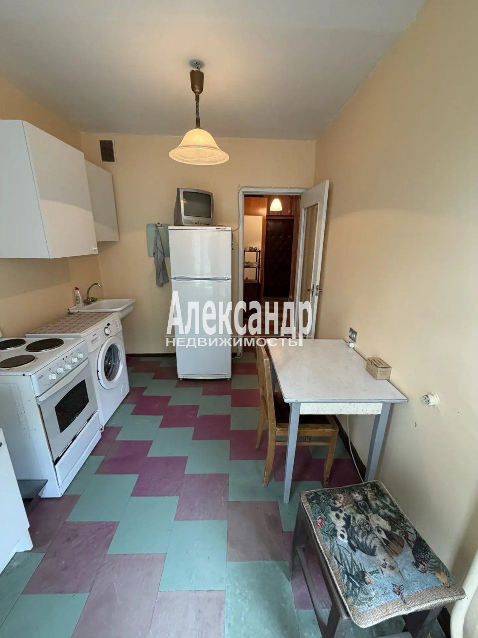 1-комнатная квартира (37м2) на продажу по адресу Санкт-Петербург, Киришская улица, 11/16— фото 25 из 40