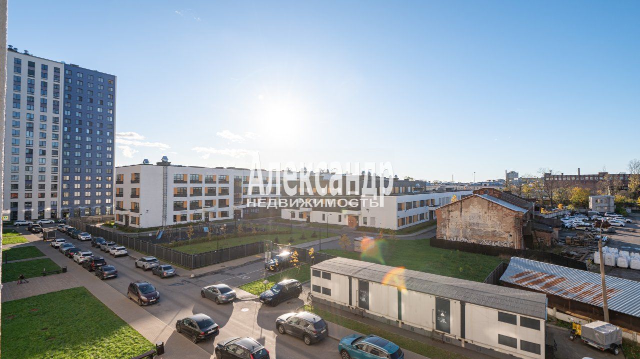 1-комнатная квартира (36м2) на продажу по адресу Санкт-Петербург, Измайловский бульвар, 9— фото 10 из 45