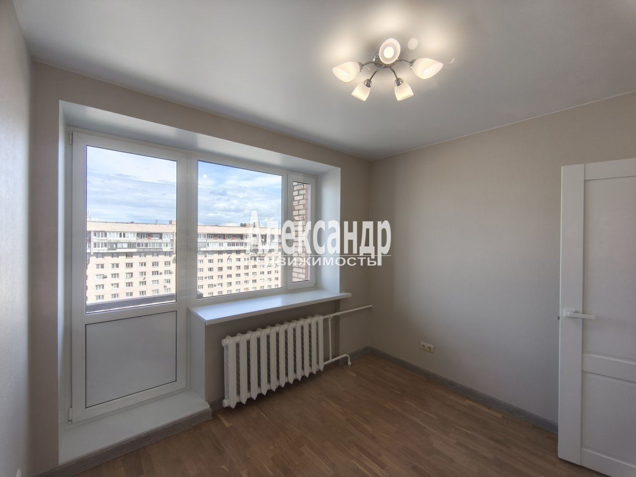 3-комнатная квартира (67м2) на продажу по адресу Санкт-Петербург, Бухарестская улица, 23к1— фото 8 из 51