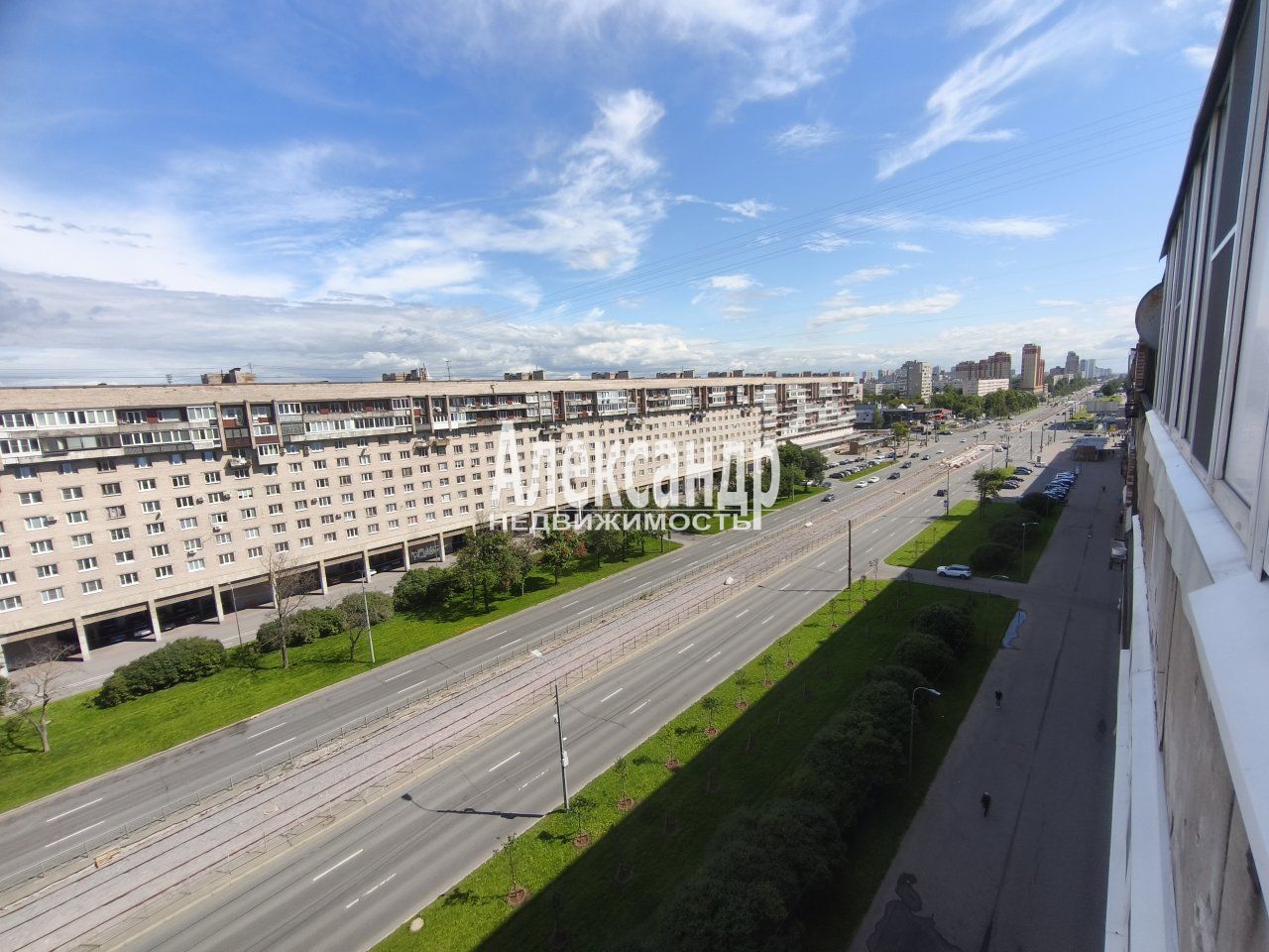 3-комнатная квартира (67м2) на продажу по адресу Санкт-Петербург, Бухарестская улица, 23к1— фото 12 из 51