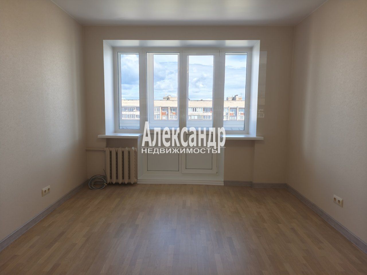 3-комнатная квартира (67м2) на продажу по адресу Санкт-Петербург, Бухарестская улица, 23к1— фото 14 из 51