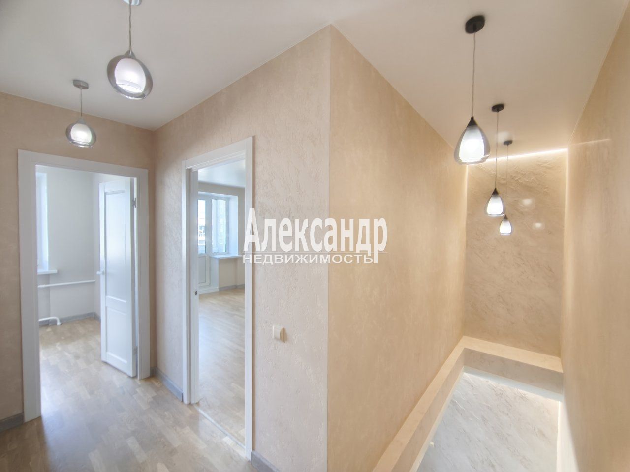 3-комнатная квартира (67м2) на продажу по адресу Санкт-Петербург, Бухарестская улица, 23к1— фото 20 из 51