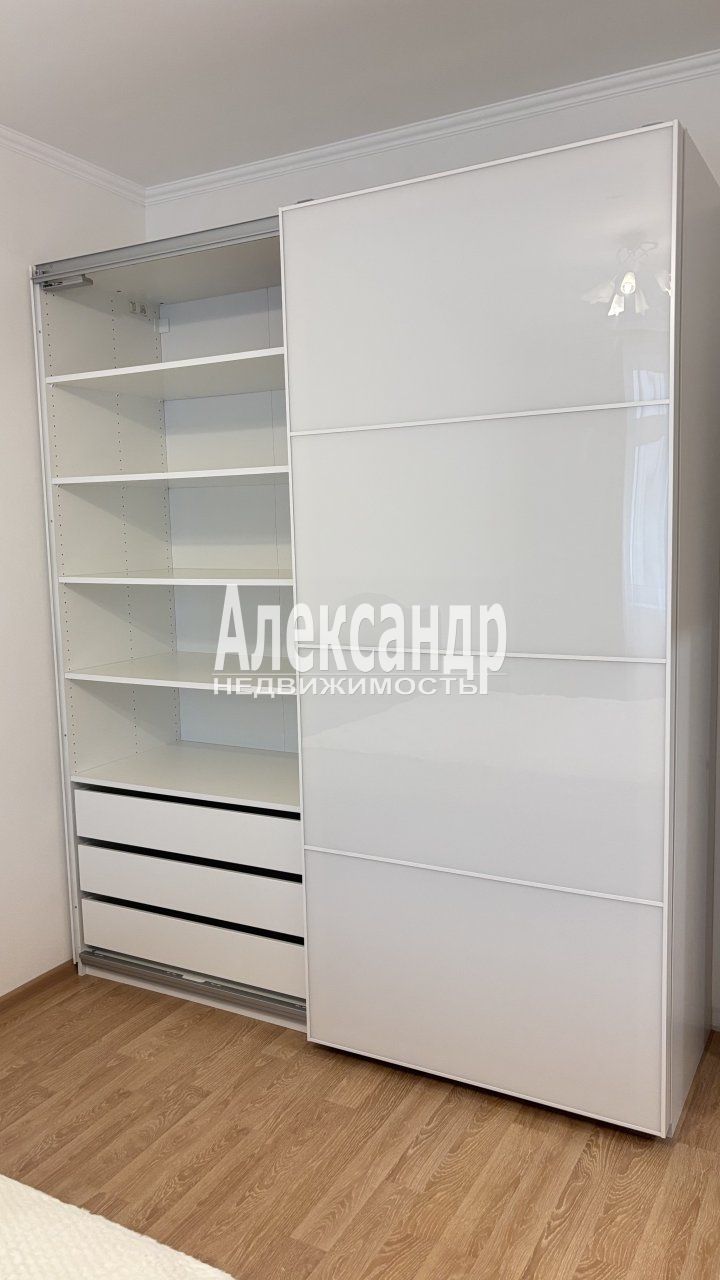 1-комнатная квартира (34м2) на продажу по адресу Санкт-Петербург, улица Адмирала Черокова, 22— фото 6 из 43
