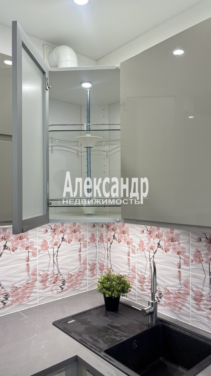 1-комнатная квартира (34м2) на продажу по адресу Санкт-Петербург, улица Адмирала Черокова, 22— фото 18 из 43