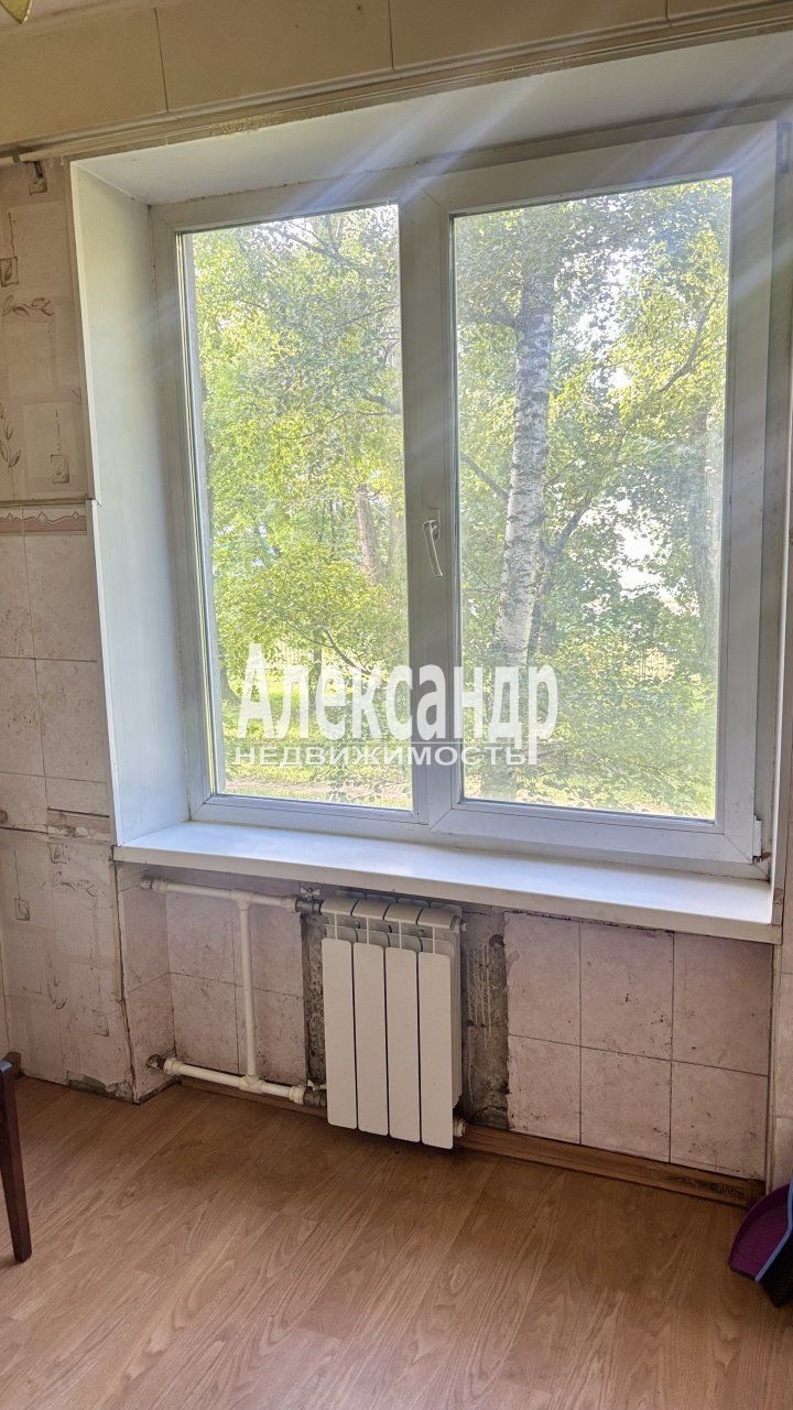 2-комнатная квартира (46м2) на продажу по адресу Санкт-Петербург, улица Пионерстроя, 10к3— фото 10 из 27