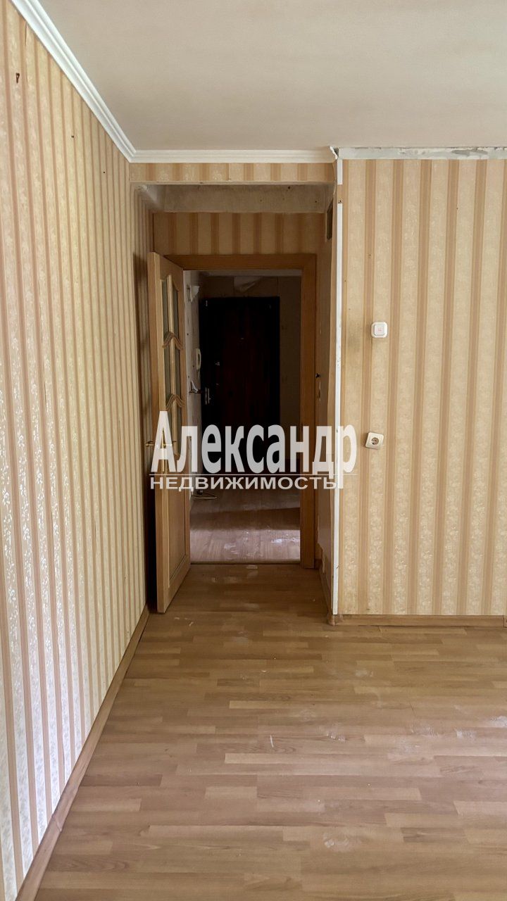 2-комнатная квартира (46м2) на продажу по адресу Санкт-Петербург, улица Пионерстроя, 10к3— фото 22 из 27