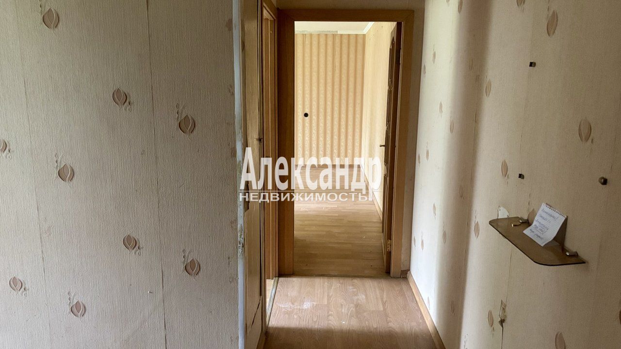 2-комнатная квартира (46м2) на продажу по адресу Санкт-Петербург, улица Пионерстроя, 10к3— фото 24 из 27
