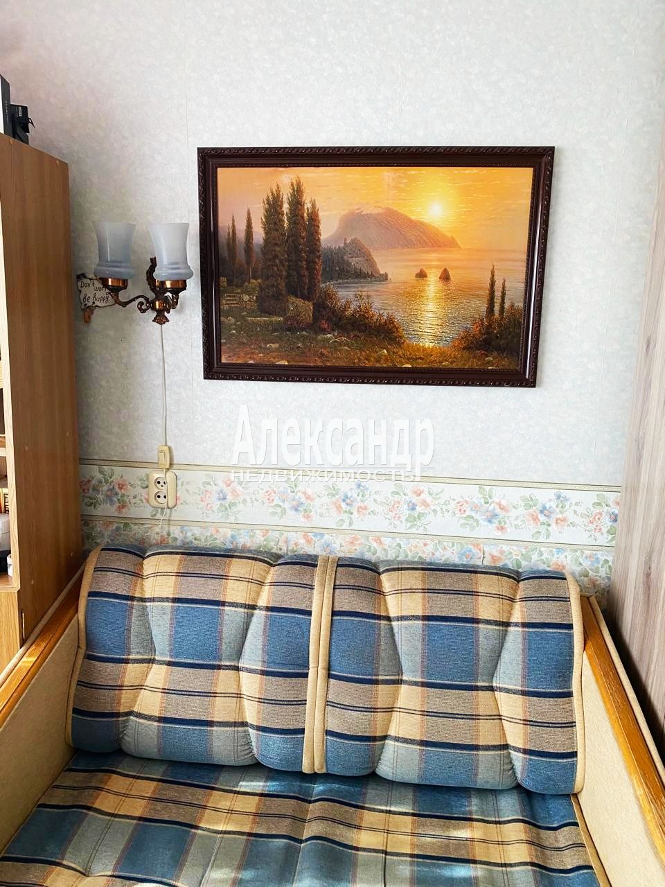 Комната в 2-комнатной квартире (54м2) в аренду по адресу Санкт-Петербург, улица Руставели, 64к2— фото 3 из 19