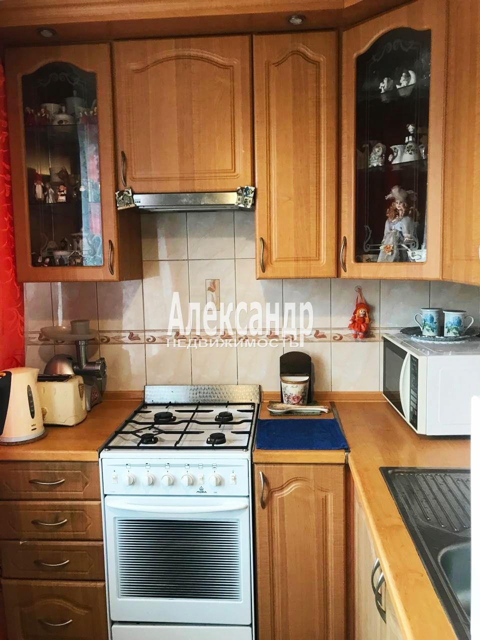 Комната в 2-комнатной квартире (54м2) в аренду по адресу Санкт-Петербург, улица Руставели, 64к2— фото 14 из 19